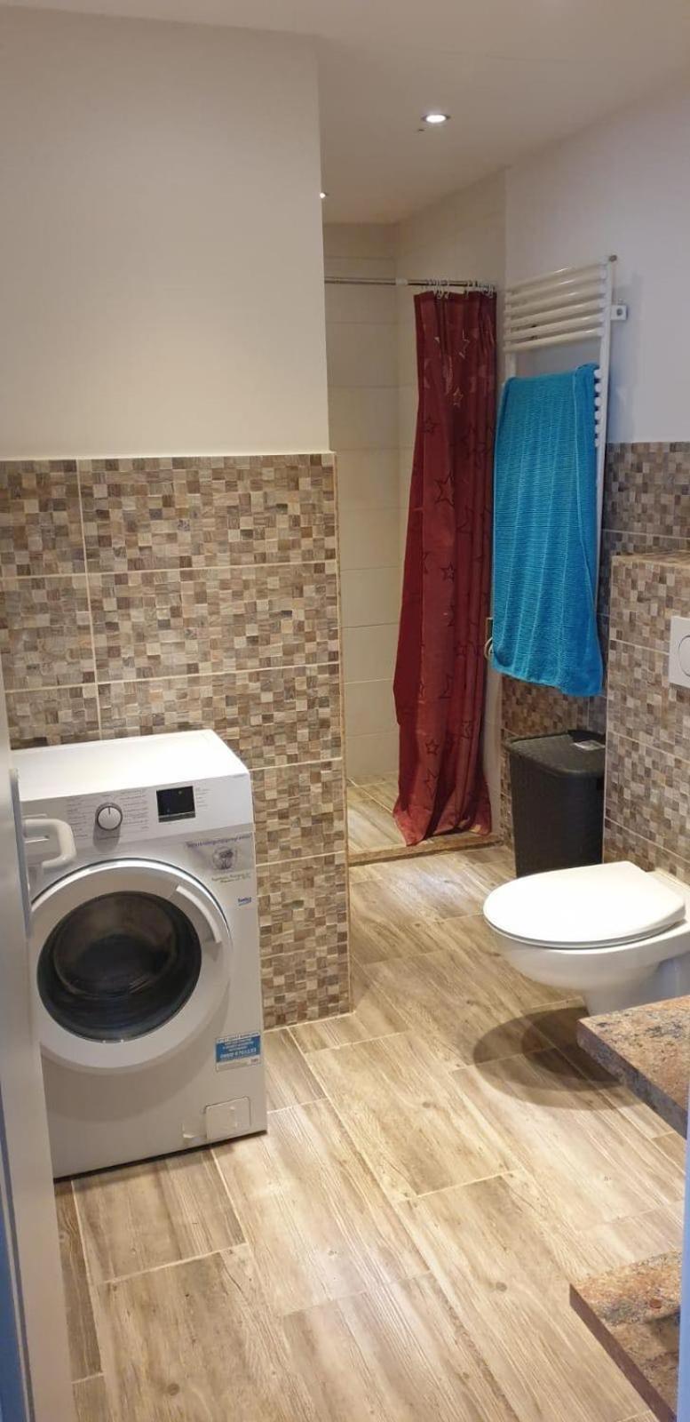 Apartment Jessy Crikvenica Buitenkant foto
