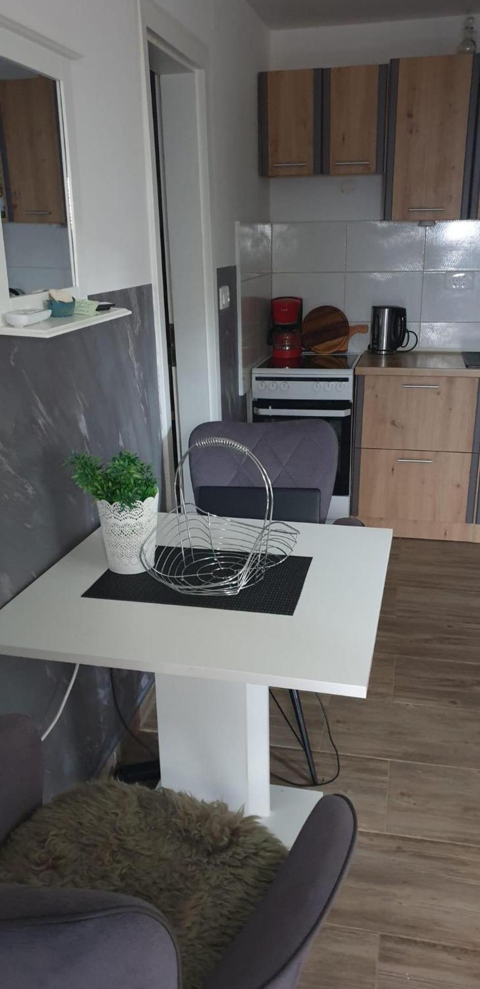 Apartment Jessy Crikvenica Buitenkant foto
