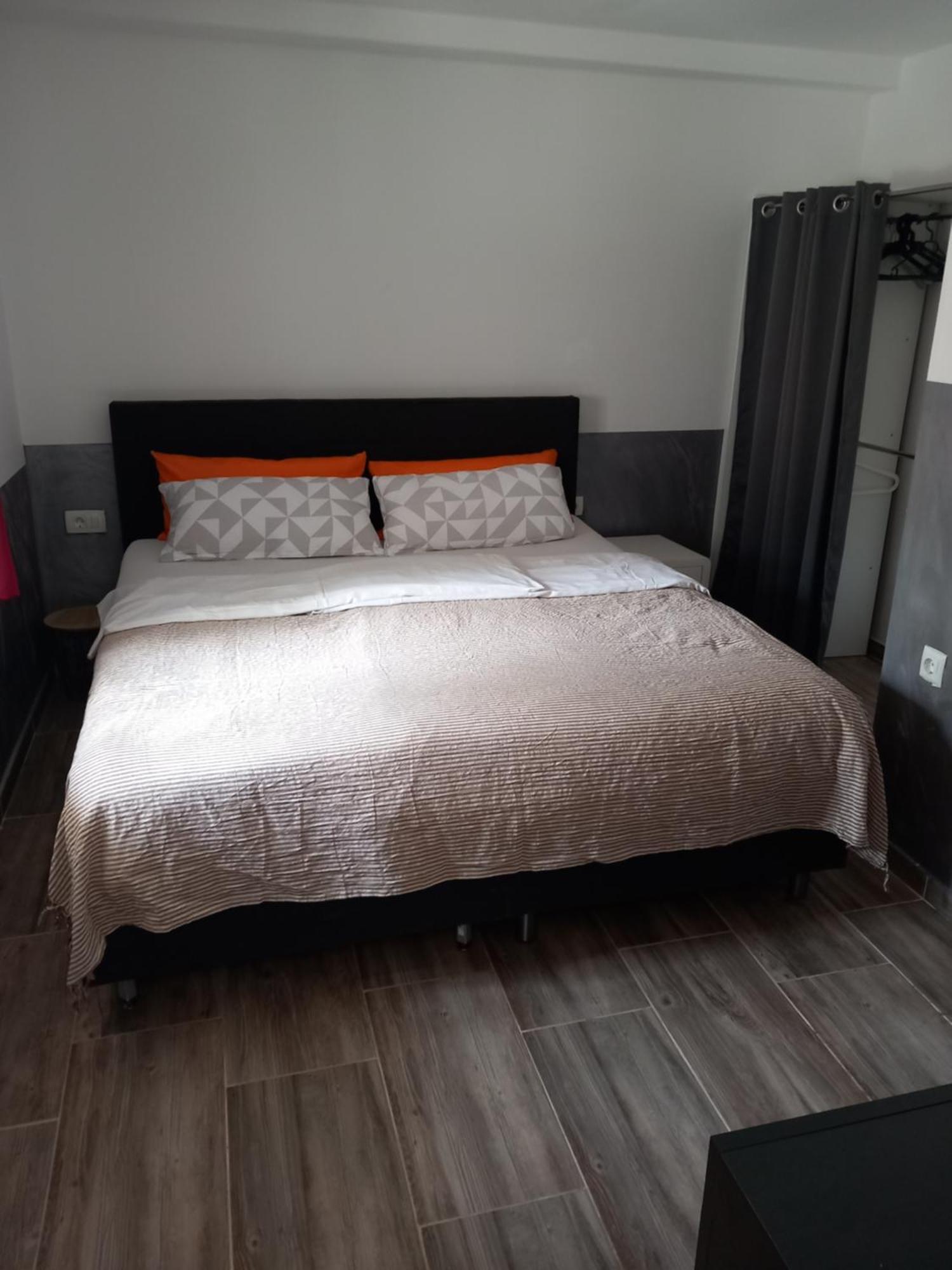 Apartment Jessy Crikvenica Buitenkant foto